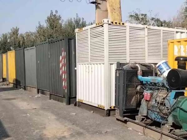 卢氏200KW柴油发电机机组每小时油耗是多少？